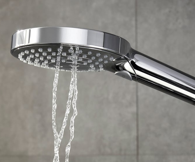 1 Stk hansgrohe Raindance Select S Handbrause 3 Strahlarten, chrom, Material: Kunststoff, Farbe: schwarz matt, Länge: 240, Durchmesser: 125, max. Wasserverbrauch der Handbrause bei 3 bar: 15 Art-Nr 26530670
